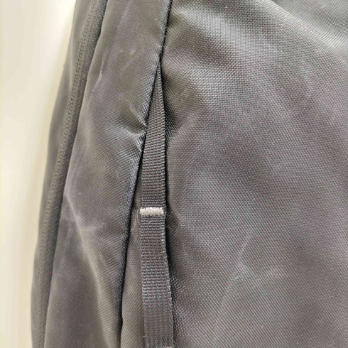 パタゴニア patagonia Atom 18L メンズ