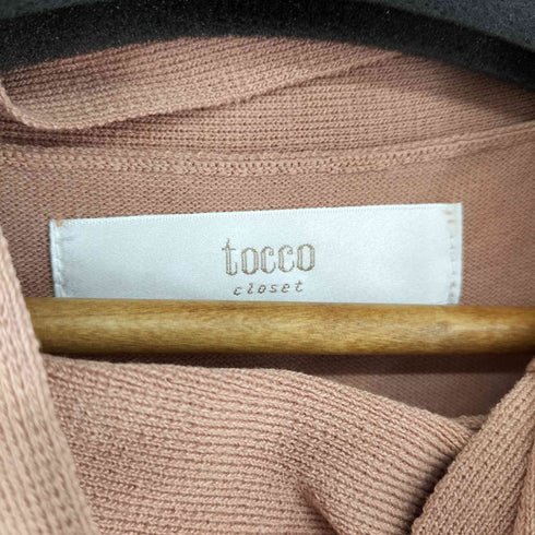 トッコクローゼット tocco closet パールビジュー付きプリーツスリーブボウタイリボンニットワンピース レディース JPN:M
