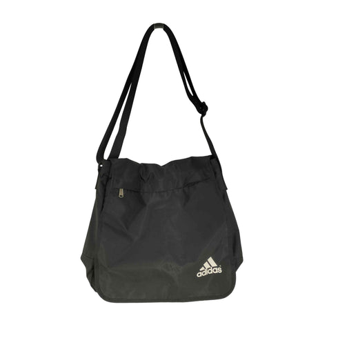 アディダス adidas パフォーマンスロゴ ナイロンフラップショルダーバッグ メンズ