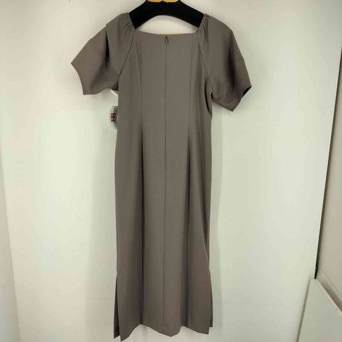 ナチュラルビューティーベーシック NATURAL BEAUTY BASIC フォルムスリーブスリットワンピース レディース JPN:M