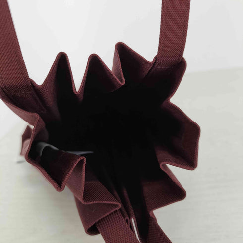 ミー イッセイミヤケ me ISSEY MIYAKE TRUNK PLEATS BAG 12 レディース ONE SIZE