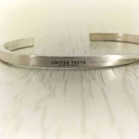 ユナイテッドトウキョウ UNITED TOKYO シルバーツイストバングル メンズ