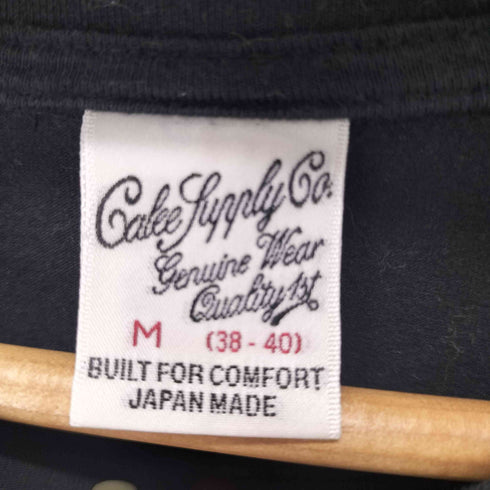 キャリー CALEE ロゴプリント S/S TEE メンズ import:M