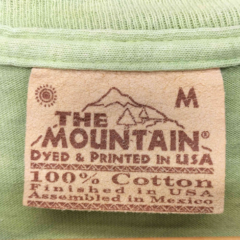 ザマウンテン the mountain ©2002 タイダイ 前面プリント クルーネックTシャツ メンズ import:M