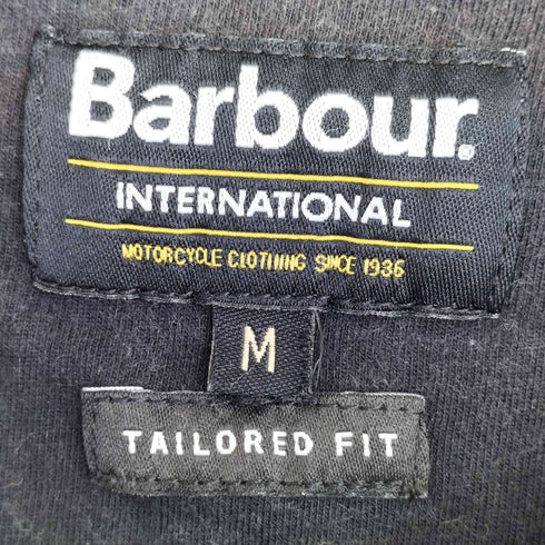 バブアー Barbour INTERNATIONAL ESSENTIAL SMALL LOGO T-SHIRT メンズ JPN:M
