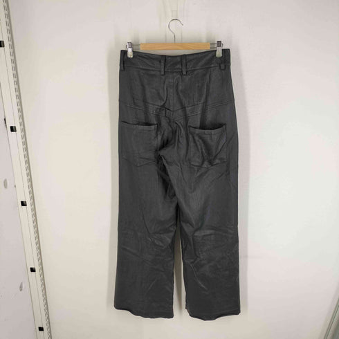 JOHN NHOJ フェイクレザー2タックスラックス レディース