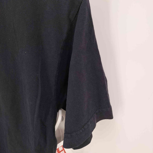 アンディフィーテッド UNDEFEATED ロゴプリントTシャツ メンズ import:S