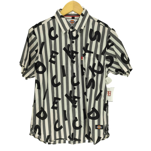 ディッキーズ Dickies 文字×ストライプ 総柄半袖シャツ メンズ JPN:M