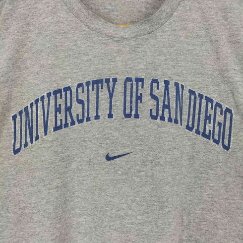 ナイキ NIKE UNIVERSITY OF SAN DIEGO フロントプリントクルーネックTシャツ メンズ