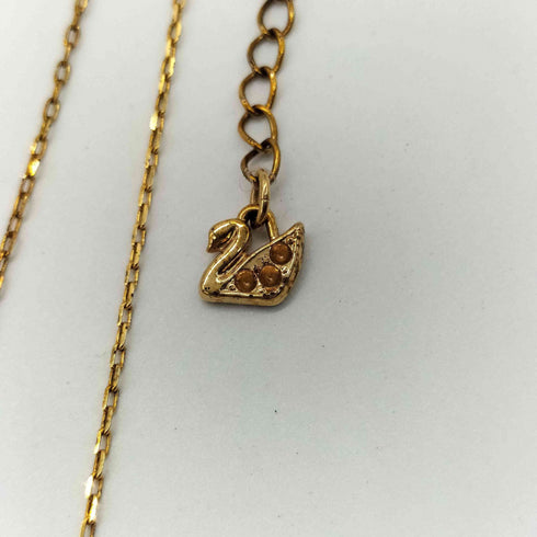 スワロフスキ SWAROVSKI V字ネックレス レディース