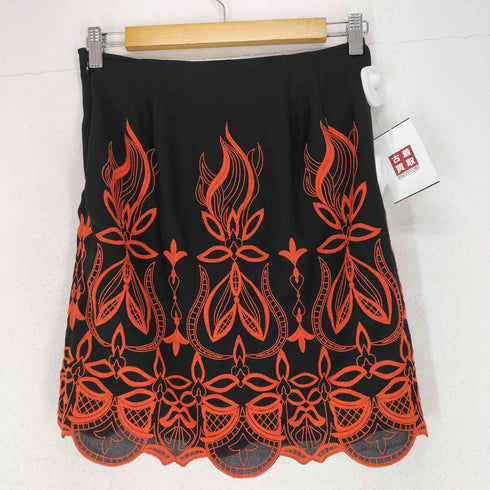 ヴィヴィアンタム VIVIENNE TAM 刺繍デザインタイトスカート レディース JPN:0