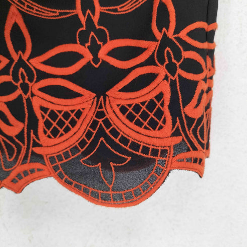ヴィヴィアンタム VIVIENNE TAM 刺繍デザインタイトスカート レディース JPN:0