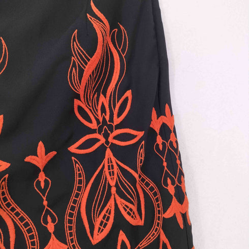ヴィヴィアンタム VIVIENNE TAM 刺繍デザインタイトスカート レディース JPN:0