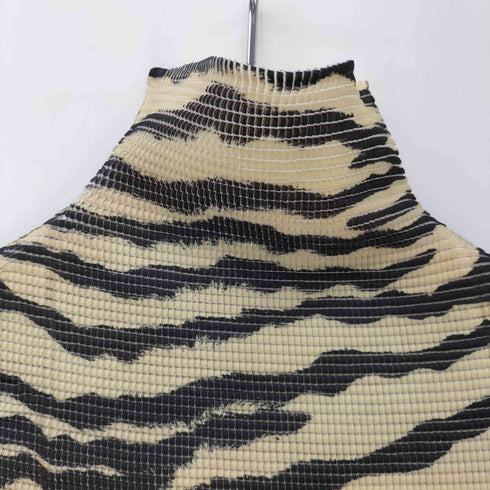 イッセイミヤケ ISSEY MIYAKE S/S ゼブラ柄プリーツカットソー レディース