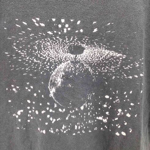アーティストジャケットプリントクルーネックTシャツ メンズ