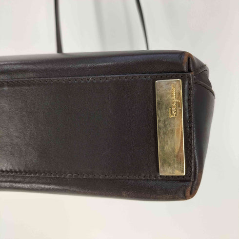 サルヴァトーレフェラガモ Salvatore Ferragamo イタリア製 2WAY レザーショルダーバッグ ハンドバッグ レディース
