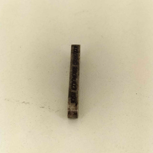 ジョンローレンスサリバン JOHN LAWRENCE SULLIVAN ネクタイピン LOGO TIE CLIP メンズ