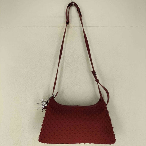 チャールズキース CHARLES & KEITH スパイクテキスチャークロスボディバッグ レディース