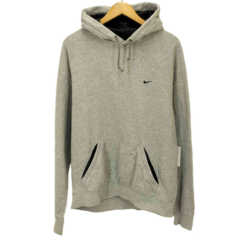 ナイキ NIKE フロント刺繍プルオーバーフーディ メンズ JPN:L