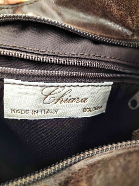 Chiara イタリア製 フラワーデザイン レザーショルダーバッグ レディース