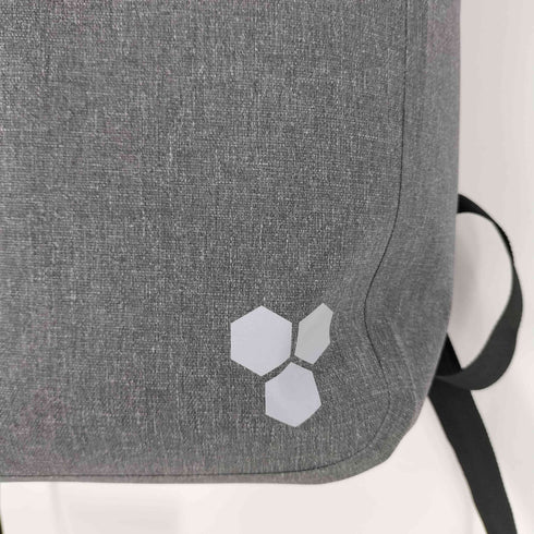PIRARUCU 防水 軽量 バッグパック デイバッグ メンズ 20L