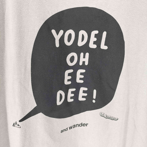 アンドワンダー and wander YODEL T by Bob Foundation for woman プリントクルーネックTシャツ メンズ JPN:4