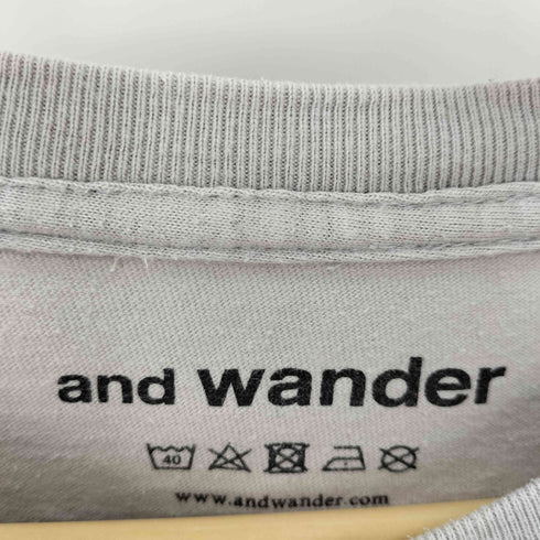 アンドワンダー and wander YODEL T by Bob Foundation for woman プリントクルーネックTシャツ メンズ JPN:4