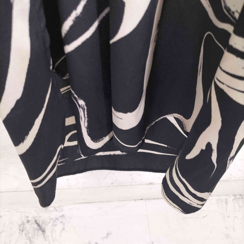 ザラ ZARA 総柄ポリエステル地マキシ丈タックシャツワンピース レディース import:S