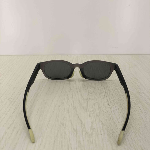 eye c u TXL BK80 シェイプフラットレンズサングラス メンズ 49口22