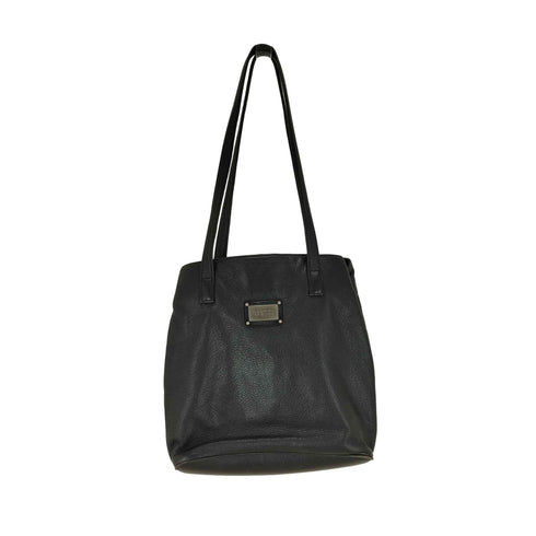 ゲス GUESS ロゴプレート シボ革レザートートバッグ レディース