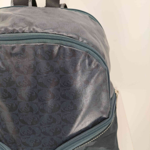 ペレボルサ PELLE BORSA ロゴパッチ モノグラム カモ柄 多収納 バックパック レディース