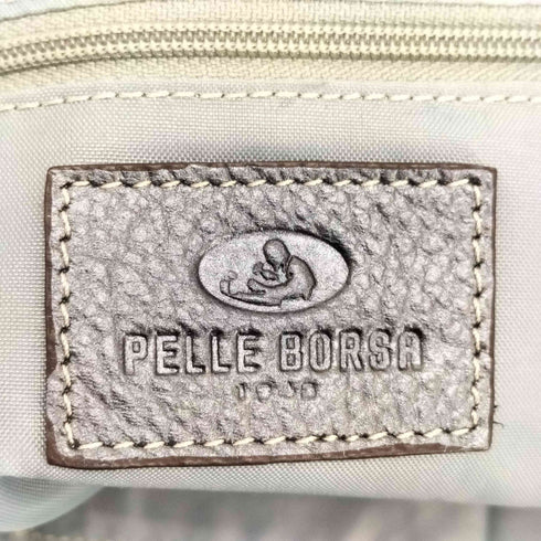 ペレボルサ PELLE BORSA ロゴパッチ モノグラム カモ柄 多収納 バックパック レディース