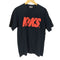 キックスティーワイオー KIKS TYO フロントロゴ発泡プリント クルーネックTシャツ メンズ