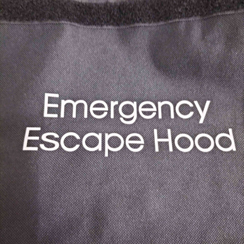 ユーエスアーミー U.S. ARMY EMERGENCY ESCAPE HOOD ショルダー バッグ メンズ