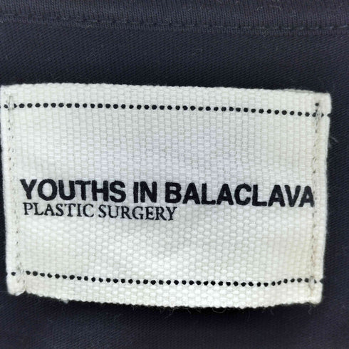 YOUTHS IN BALACLAVA PLASTIC PRINT T-SHIRT メンズ JPN:S