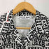 ブラックアイパッチ Black Eye Patch STICKER COVERED S/S SHIRT メンズ JPN:XL