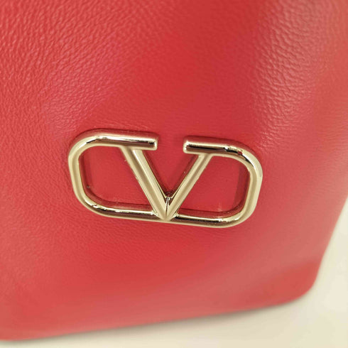 ヴァレンティノガラヴァーニ VALENTINO GARAVANI MADE IN ITALY ロゴ レザー 巾着ハンドポーチ レディース