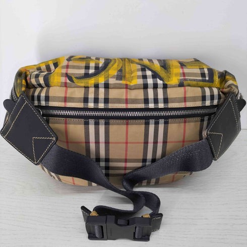 バーバリー BURBERRY 18AW VINTAGE CHECK GRAFFITI PRINT SONNY BUM BAG ペイント バーバリーチェック 2WAY ボディバッグ バムバッグ メンズ