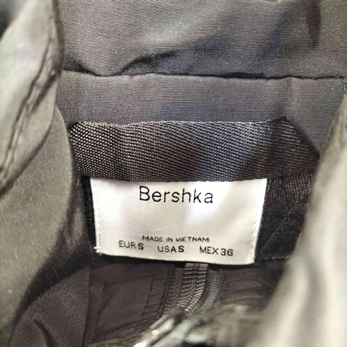 ベルシュカ BERSHKA ユーティリティパーカ メンズ import:S