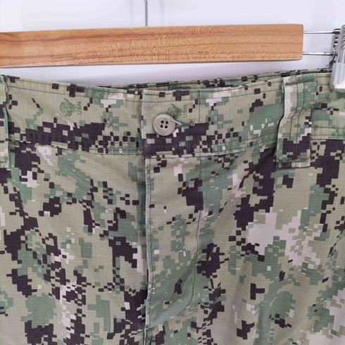 ユーエスネイビー U.S.NAVY 米軍フィールドカーゴパンツ デジカモ 迷彩 MEDIUM X-SHORT メンズ MEDIUM X-SHORT WAIST:31 TO:35