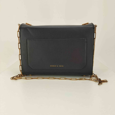チャールズキース CHARLES & KEITH チェーン スクエア ショルダー バッグ レディース