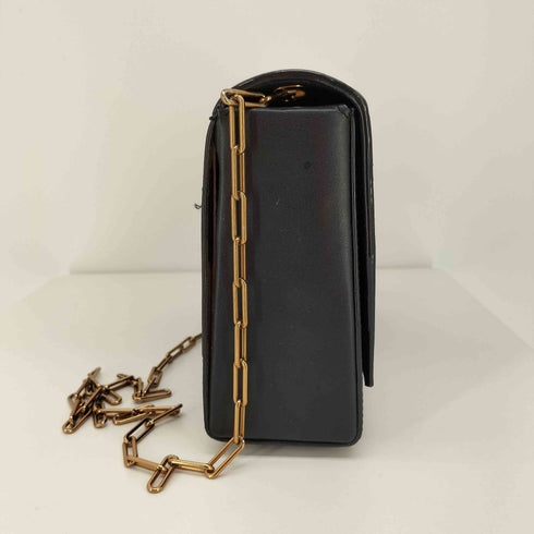 チャールズキース CHARLES & KEITH チェーン スクエア ショルダー バッグ レディース