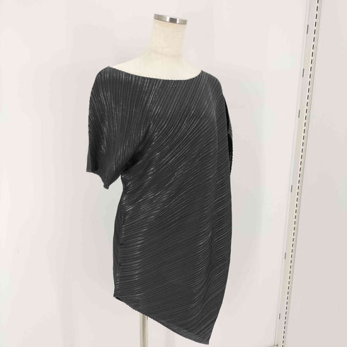 プリーツプリーズイッセイミヤケ PLEATS PLEASE ISSEY MIYAKE アシンメトリー箔プリントプリーツトップス レディース JPN:3
