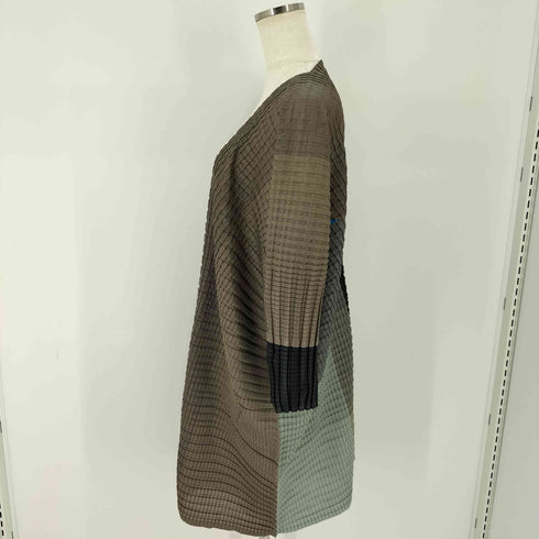 イッセイミヤケ ISSEY MIYAKE IKKO TANAKA 17SS プリーツボレロ プリーツコート 立体 フェイス 顔 グラフィック 田中一光 レディース JPN:3
