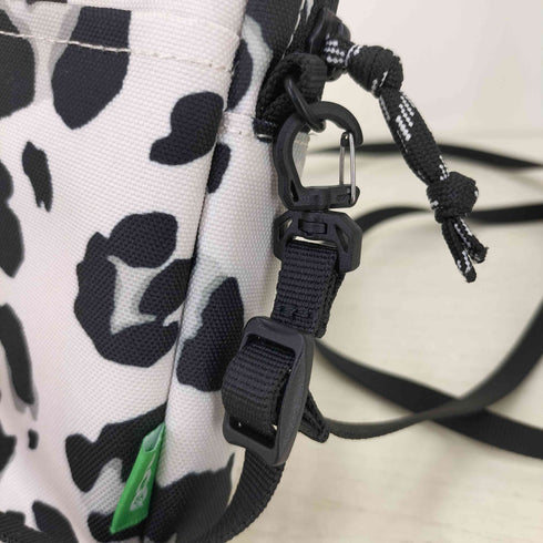 ザノースフェイス THE NORTH FACE アニマル柄 スマホポーチ ショルダーバッグ レディース
