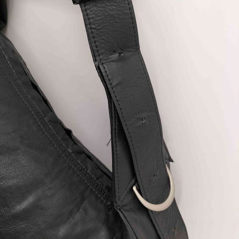 IUGAMAKARAS H-Buckle Banana Leather Bag H-バックルバナナレザーバッグ 韓国 メンズ