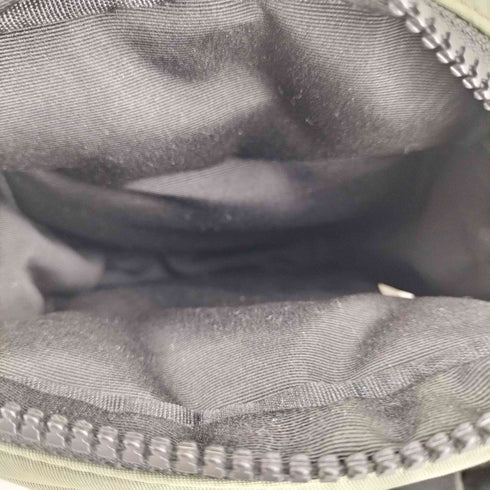 マークジェイコブス heaven by marc jacobs フロントロゴナイロンショルダーバッグ レディース