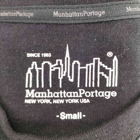 マンハッタンポーテージ Manhattan Portage フロントプリントクルーネックTシャツ メンズ JPN:S