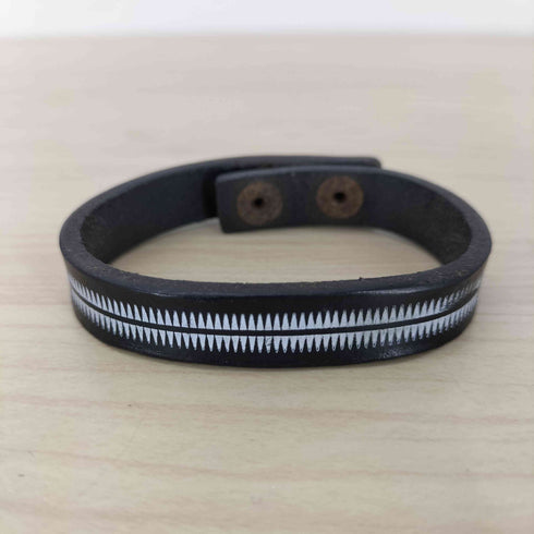アンダーカバー UNDERCOVER GIZ柄 レザーブレスレット メンズ