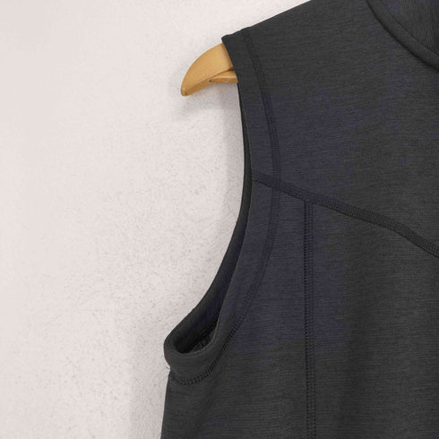 クレッタルムーセン KLATTERMUSEN NJORUN VEST メンズ import:M
